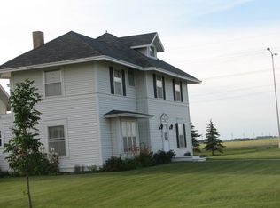 1711 Evergreen Dr, Crookston, MN 56716