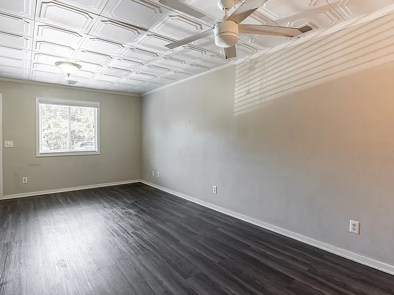 21 Canterbury Ct — Photo 9