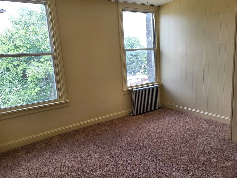 235 W Main St #B — Photo 18