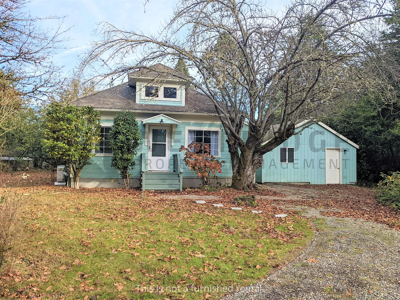 3 bed, 1.5 bath, 987 sqft, $2,350 — Photo 1