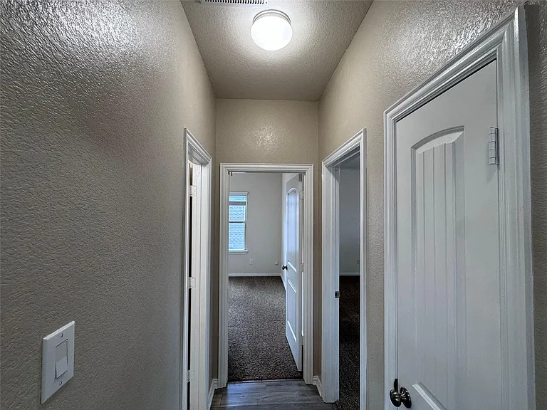 2605 Rough Berry Rd — Photo 22