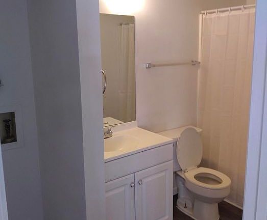2nd image of 901 Russ Lake Dr #101