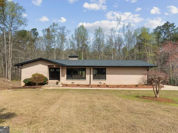 8617 Stone Rd, Douglasville, GA 30135