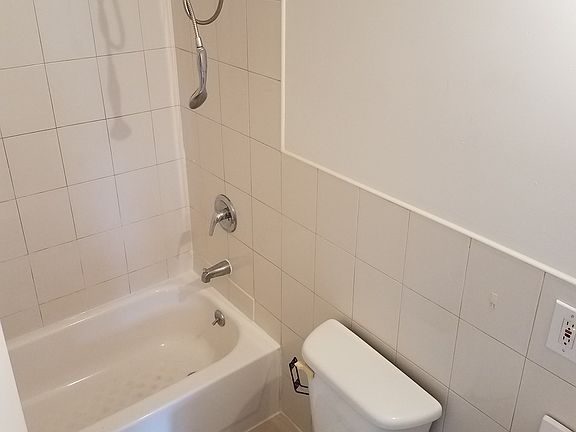 5th image of 8705 108th St APT 3R