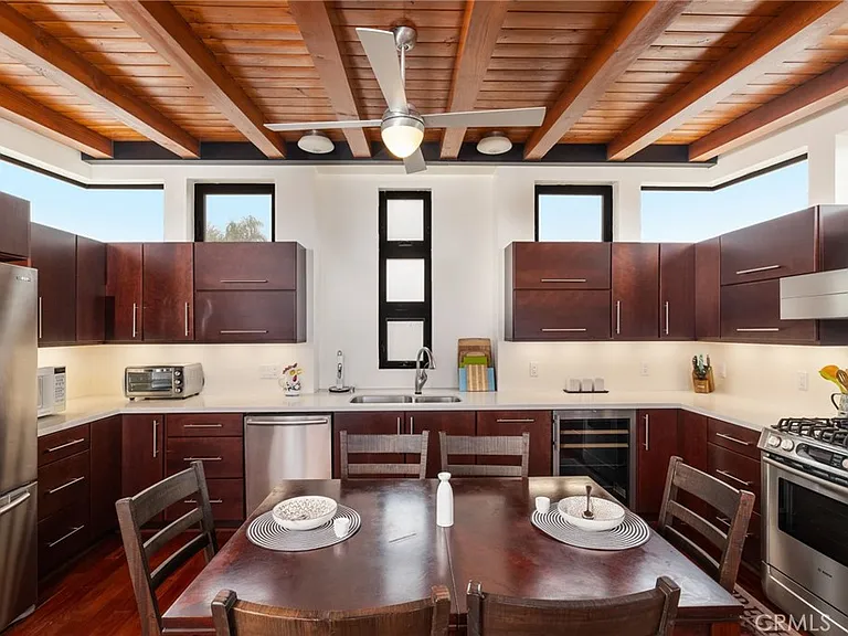 925 Monterey Blvd — Photo 16