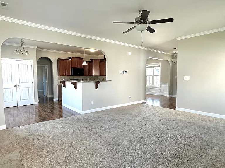 6008 Crown Ridge Ct — Photo 12