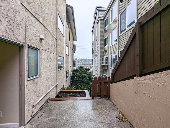 4th image of 2566 14th Ave W APT 2