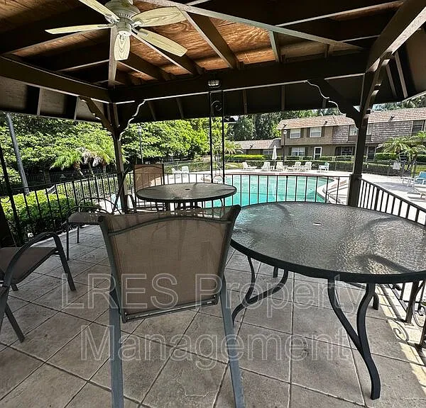 3104 Harrison Ave #11 — Photo 37