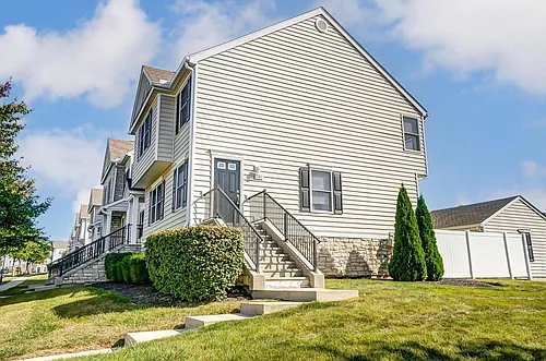 201 Autumn Ridge Cir Photo 1