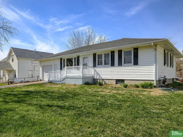 620 W 8th St, North Bend, NE 68649