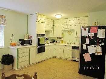 3rd image of 1205 Emma Dr