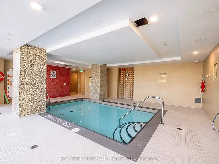 5740 Yonge St #1510 — Photo 29