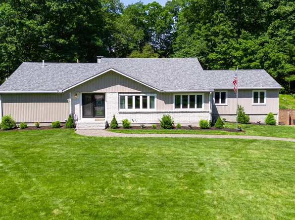 2 Erik Street, Merrimack, NH 03054