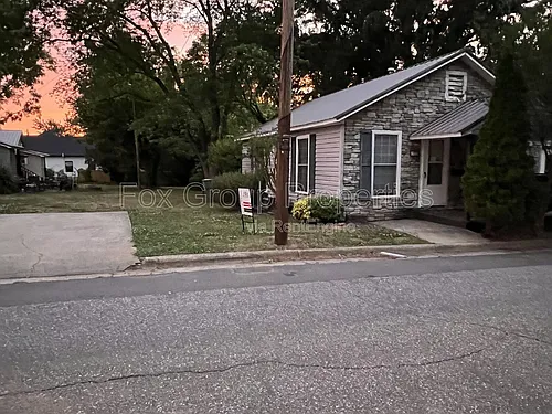 177 S Maple St Photo 1
