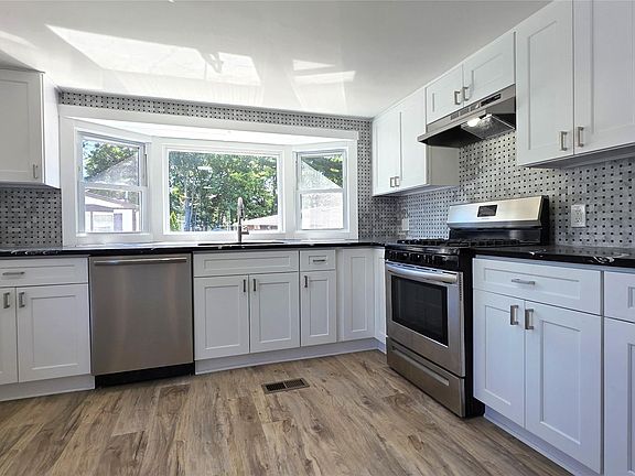 4th image of 58 Betsy Ross Drive