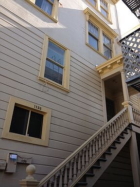2nd image of 1135B Pacific Ave