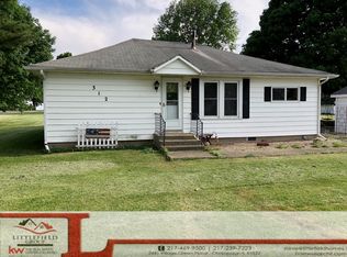 312 E Chestnut St, Allerton, IL 61810
