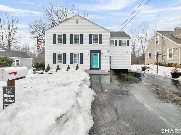 2nd image of 43 Bateswood Road