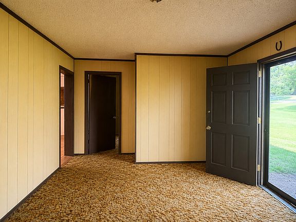 3rd image of 2365 Bearwallow Rd