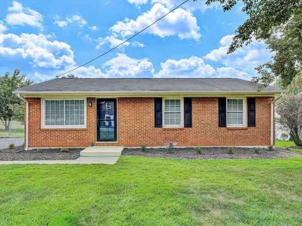 2132 Bainbridge Dr, Salem, VA 24153