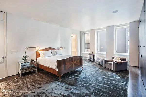 Sold by Sotheby's International Realty | media 9