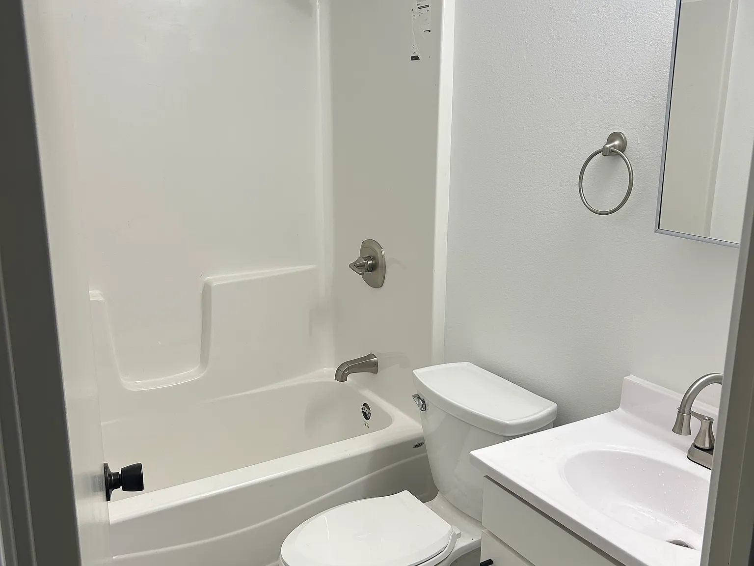 3 bed, 1200 sqft, $1,850 — Photo 4