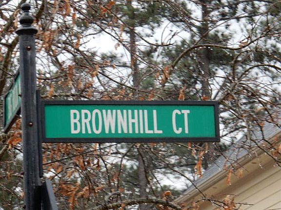 5th image of 307 Brownhill Ct