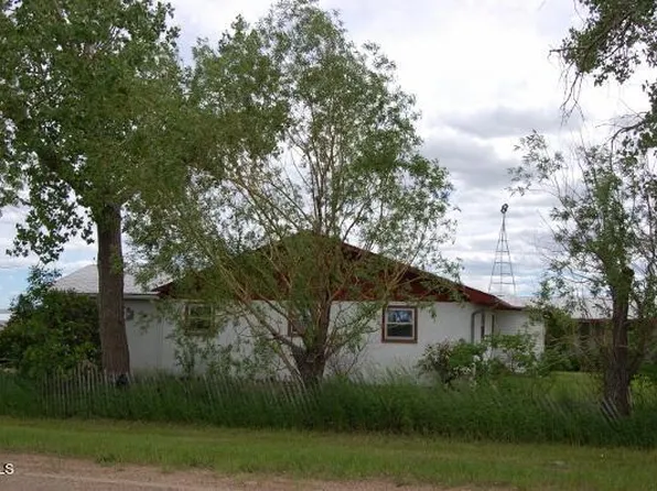 34934 126 County Rd, Sidney, MT 59270