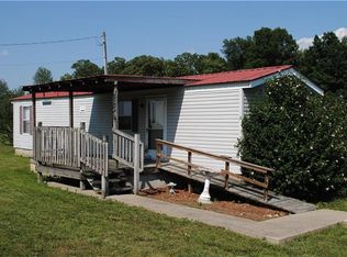 2634 Pleasant Grove Rd, Westmoreland, TN 37186