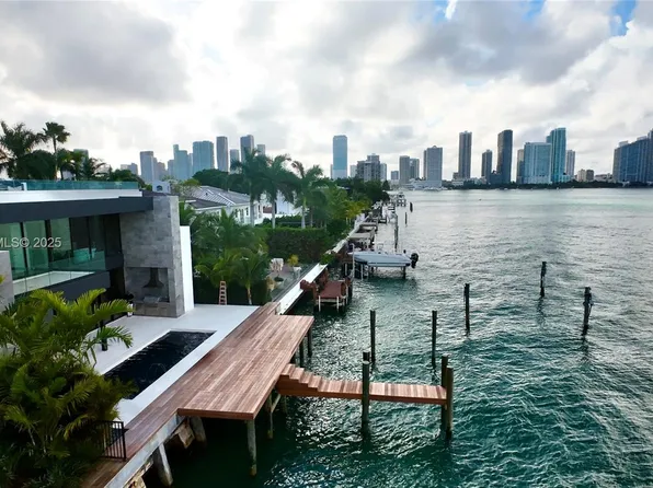 1041 N Venetian Dr, Miami Beach, FL 33139