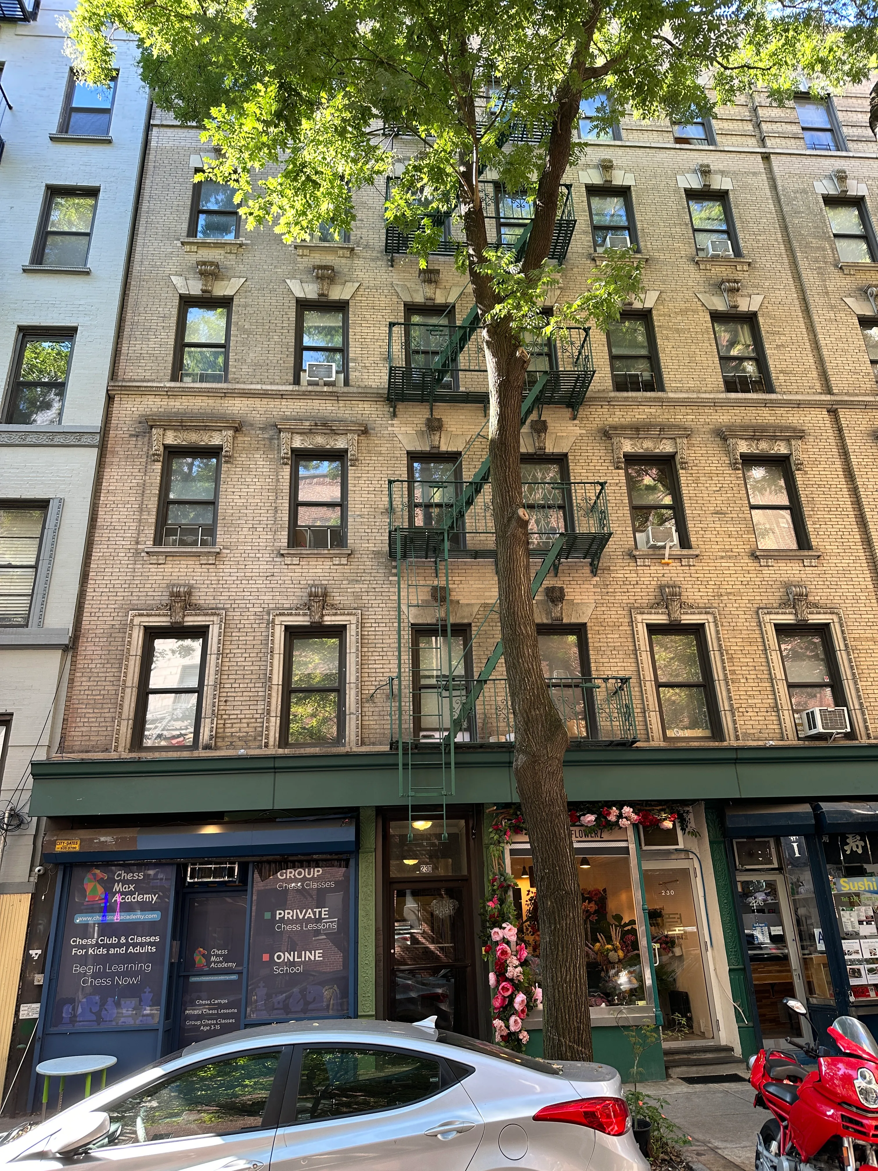 ロムニーハウス 114〜116 RAMSA's 150 East 78th Street Nears Completion on Manhattan's