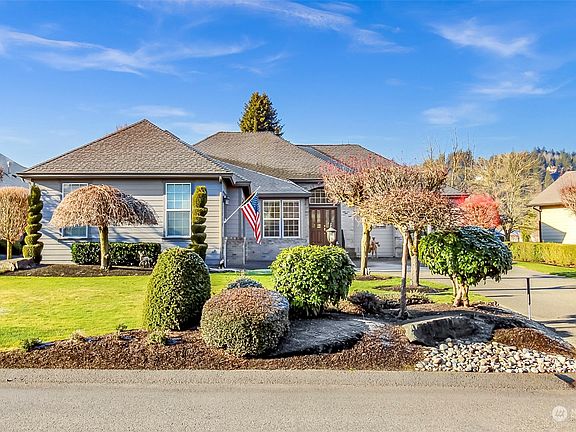 2nd image of 15010 148th Avenue Ct E