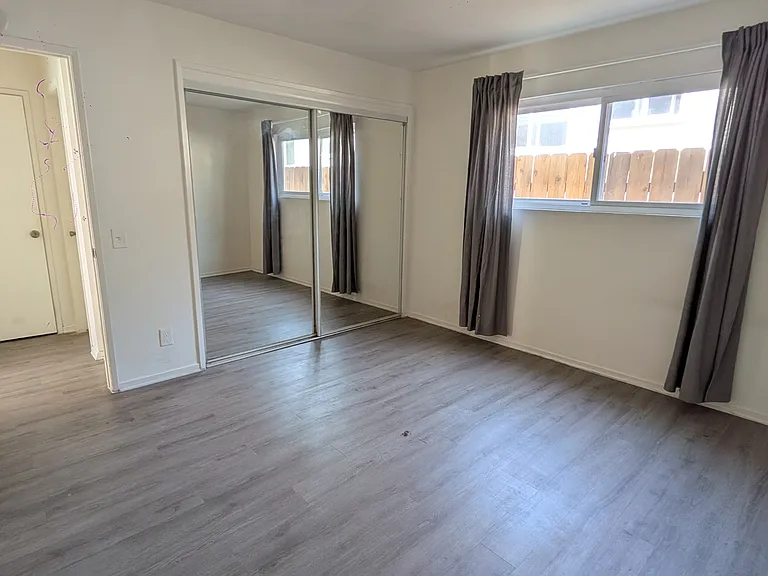 4867 Santa Cruz Ave #2 — Photo 12