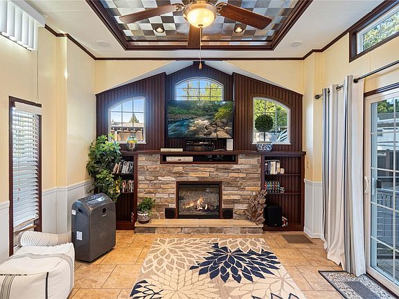 2nd image of 3118 Elsie Lake Cir