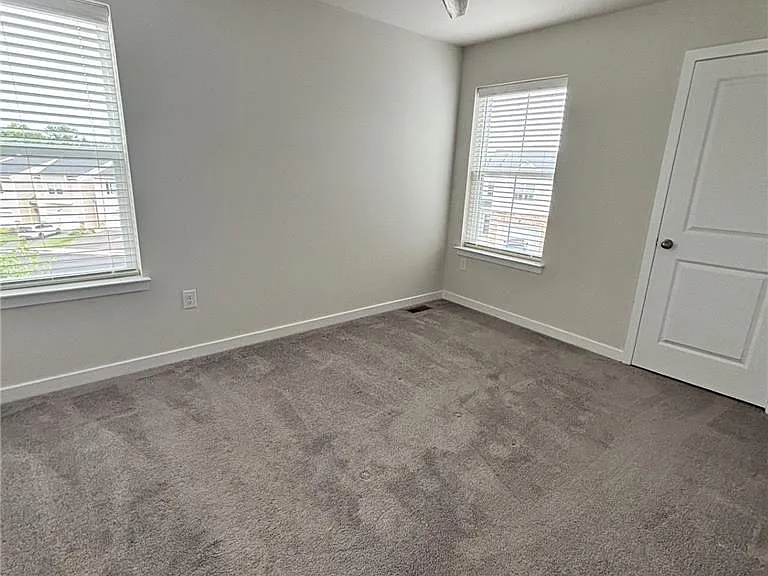 7569 Clayton Ave — Photo 15