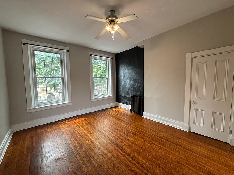 211 E King St #2 — Photo 14