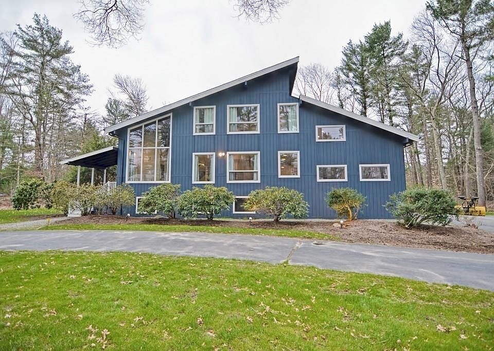 1st image of 5 Evergreen Dr