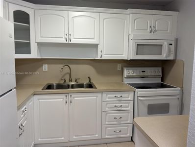 1855 W 60th St APT 446, Hialeah, FL, 33012