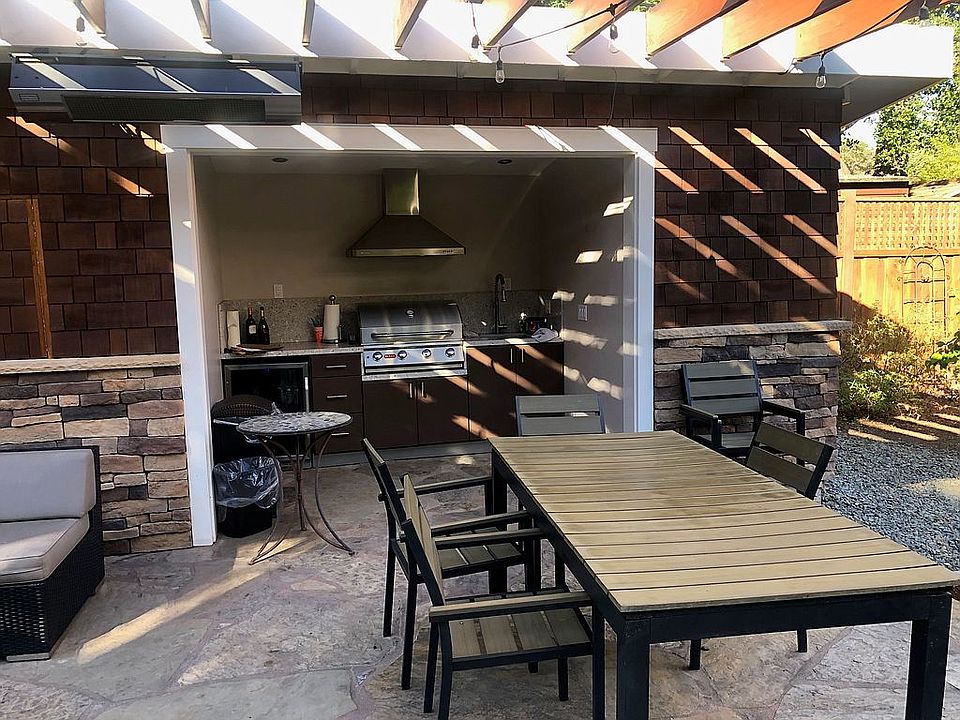 Pool House BBQ Kitchen