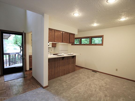 2nd image of 2478 Burcham Dr