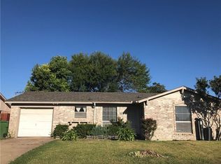1573 Town Bluff Dr, Garland, TX 75040