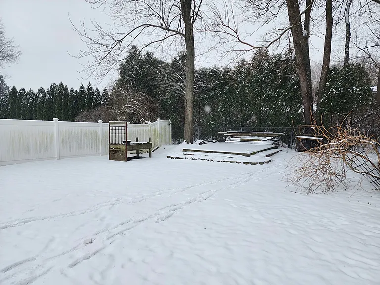 603 Oakwood Dr — Photo 40