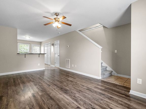 3rd image of 769 Cherrybark Ln APT F