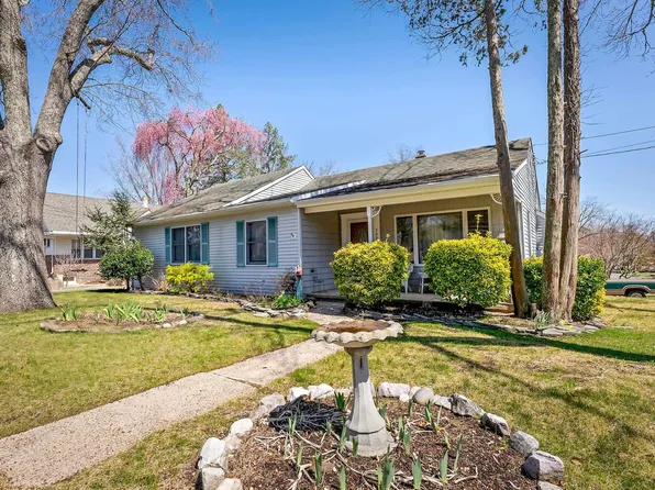 300 Pitney Rd, Absecon, NJ 08201