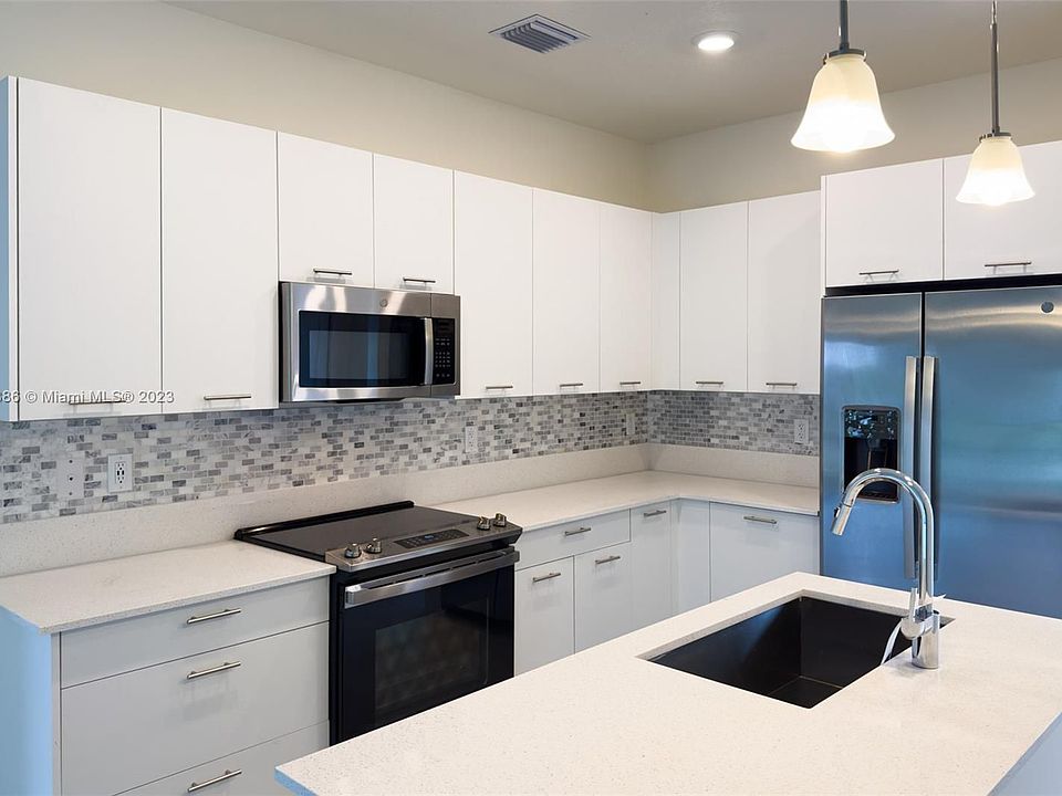 1st image of 8001 NW 41st St #204