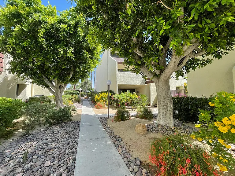 1655 E Palm Canyon Dr #408 — Photo 16