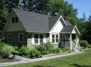 149 Moon Valley Rd, Milford, PA 18337