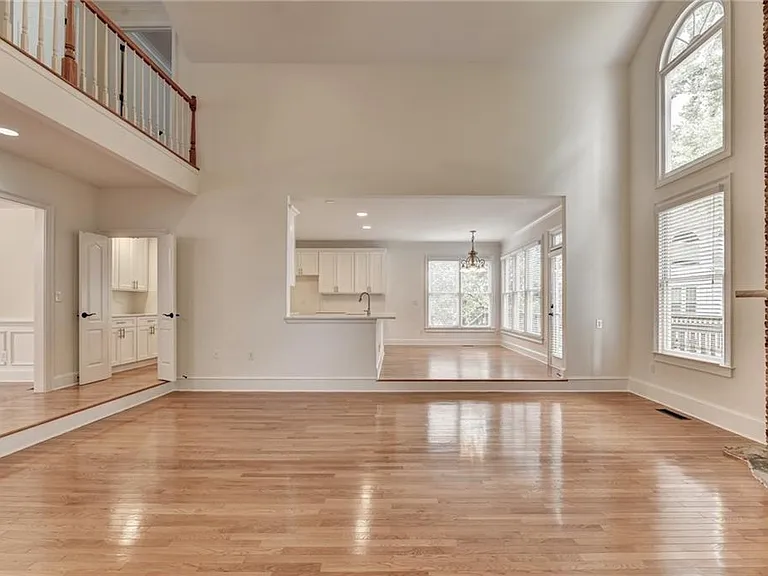 10645 Honey Brook Cir — Photo 8