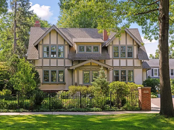 1180 Summit Ave, Saint Paul, MN 55105
