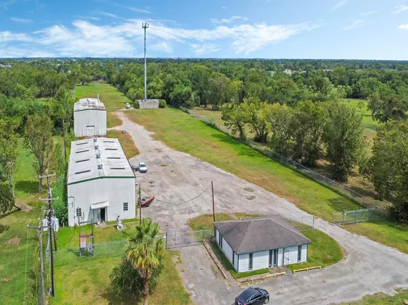 3149 Harkey Rd, Pearland, TX 77584